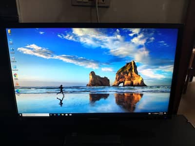 Dell System with 24 Inch LCD