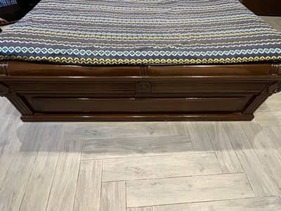 double bed with metress