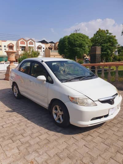 Honda city idsi 2005 Minor touch ups Good condition