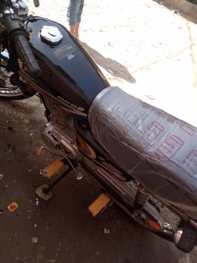 united 125 Tanki monogram honda he baqi tanki tapy janvan he