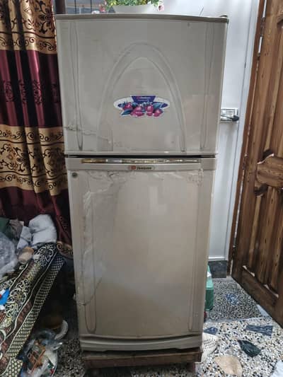 Dawlance 2 door Refrigerator  medium size with Original Compressor