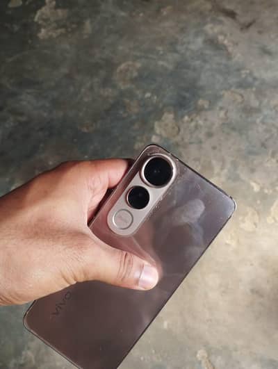 Vivo V50 lite 8/256 90W flash charging 4 month warranty remaining