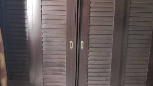 2 cupboards , double door