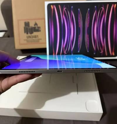 Apple iPad pro M2 Apple penice complete box