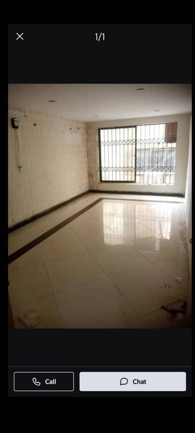 Mezanine floor office aviable for rent with two chambers in ideal location.