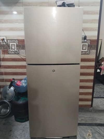 I sell this fridge because I buy new