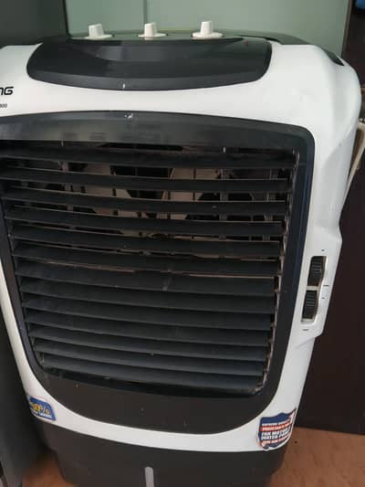 urgent sale air collar good condition