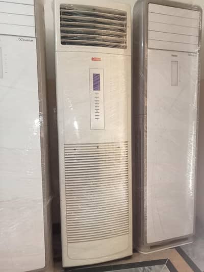 haier chiller cabinet 2 ton dc inverter,4 months used