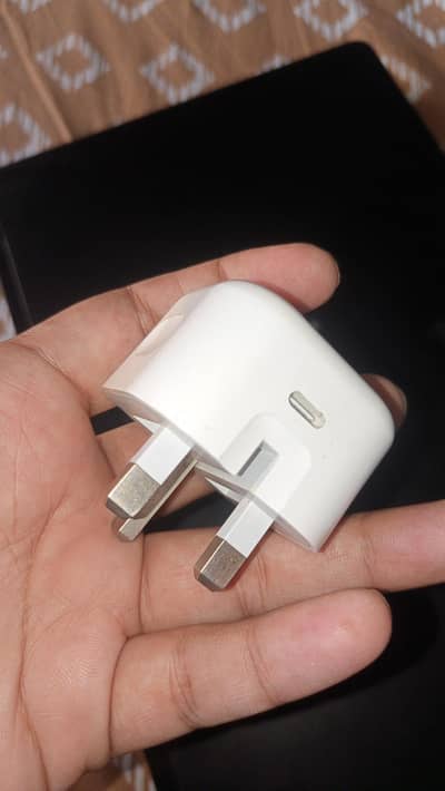 Apple 20W USB-C Power Adapter