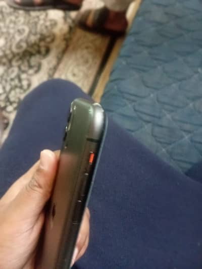 Hi selling iPhone 11 non active non pta jv