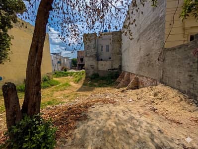 Hot location plot available for sale in Al Hafeez Garden Phase 2 near Sozo water park canal road