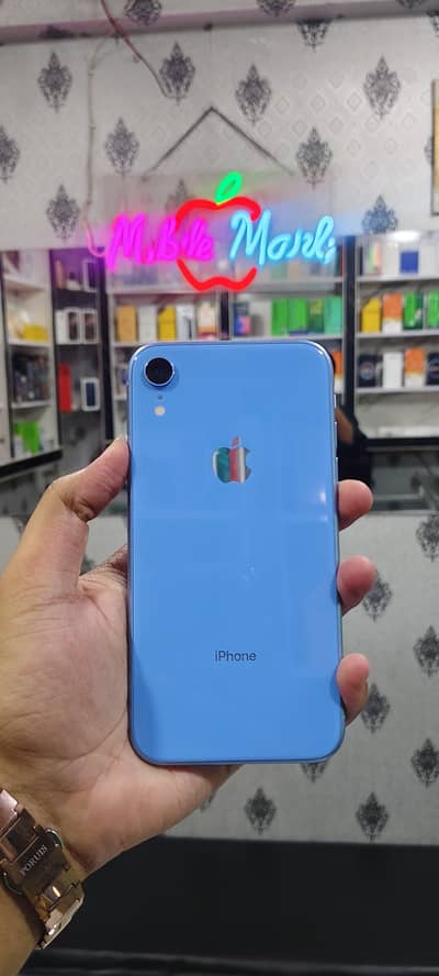 iPhone XR