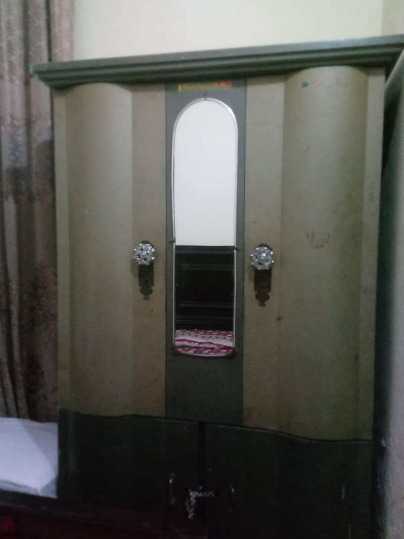 مقام: ساہیوال مضبوط آئرن الماری برائے فروخت 0