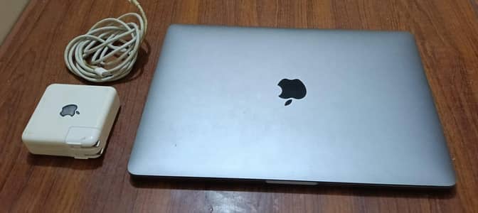 Apple MacBook Pro 2020 | Core i7 | 32GB RAM | 4 Thunderbolt Ports