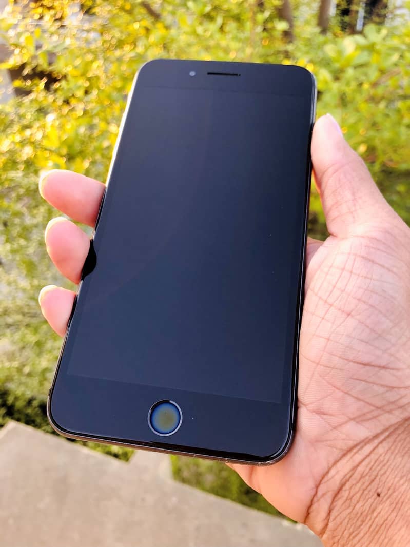 Iphone 8 plus SIM WORKING 0