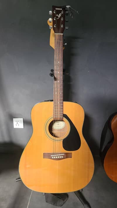 Yamaha F340 and C40 guitars acoustic and spanish