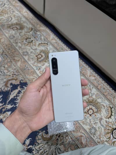 8 gen 1 processer hai 8_128 best for gaming non pta sim working hai