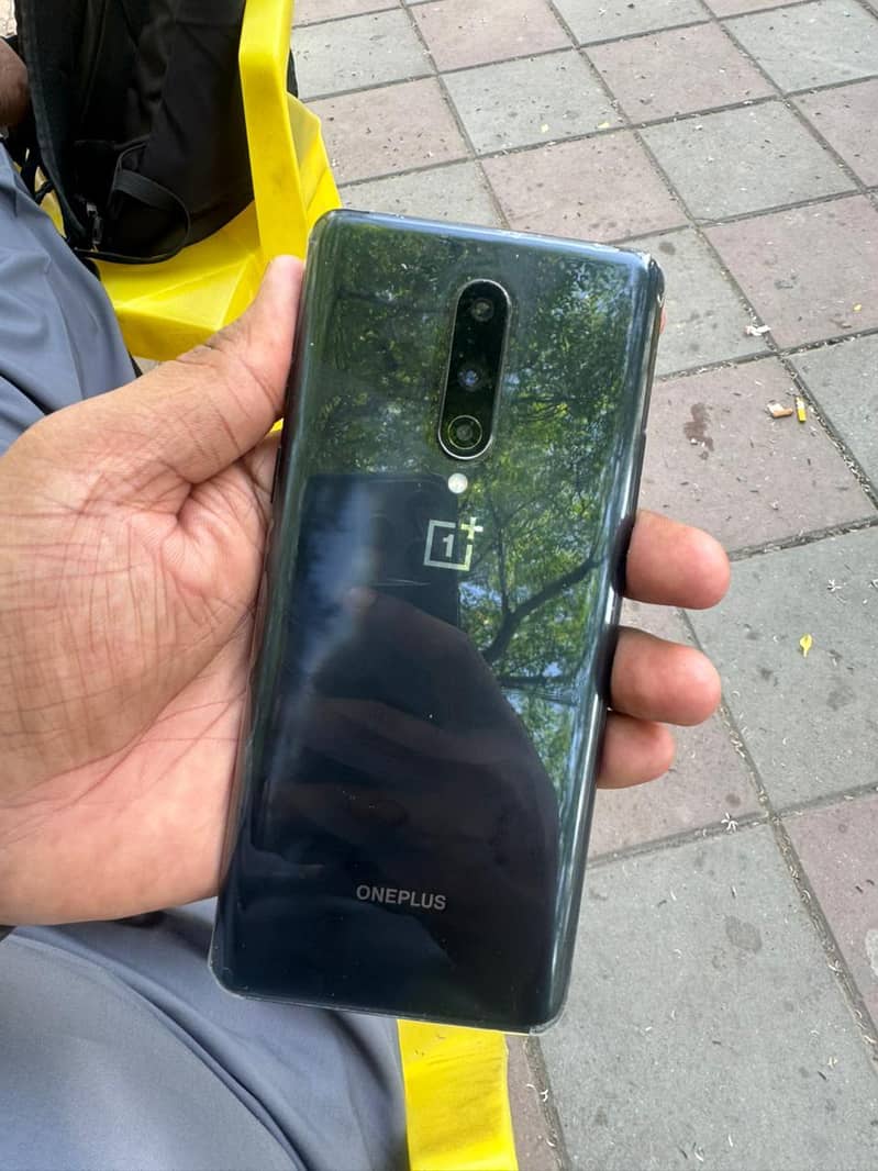 OnePlus 8. 2