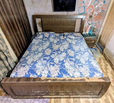 King Size Bed (Without Mattress) – Strong Frame