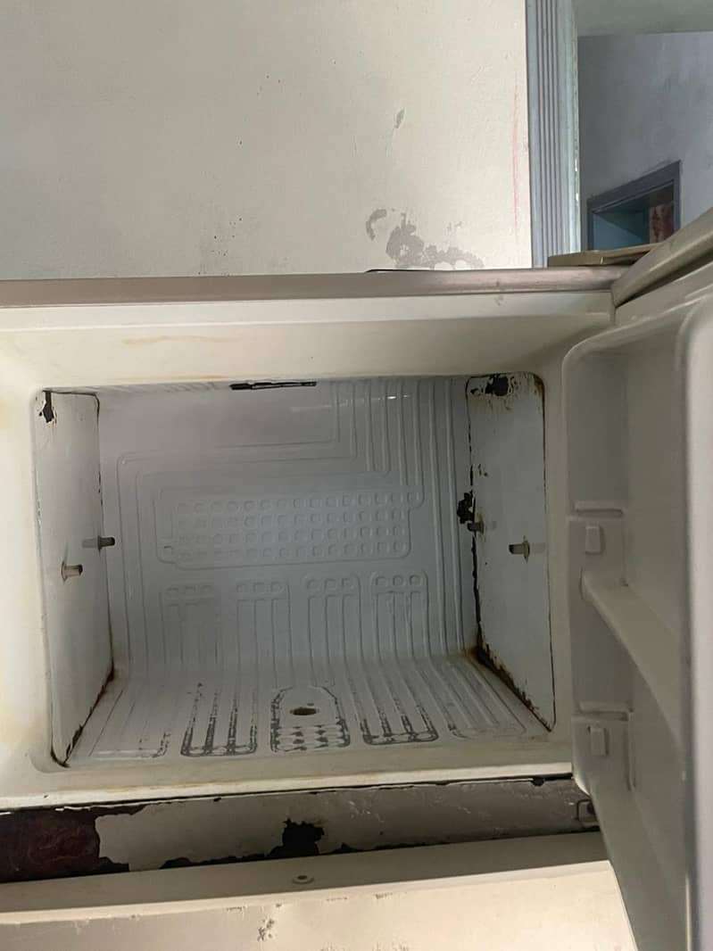 Refrigerator 5