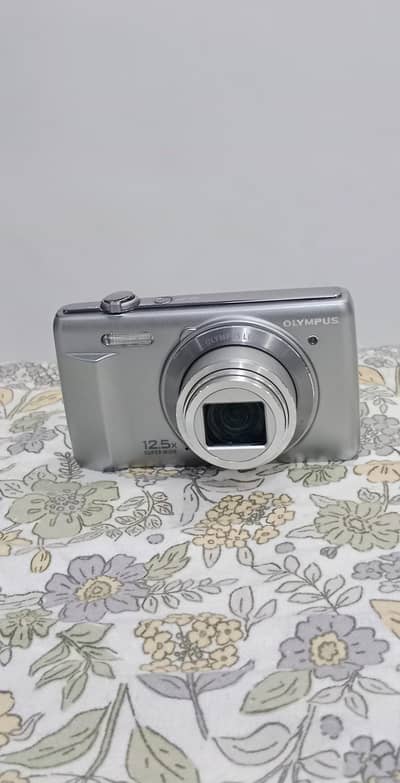 OLYPUS VR 370 camera battery charger