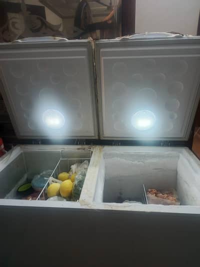 haier double door freezer just like new total genuine no rust no fault