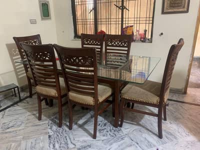 Dining Table with 6 Chair Condition Very Good Wood Sheesham
