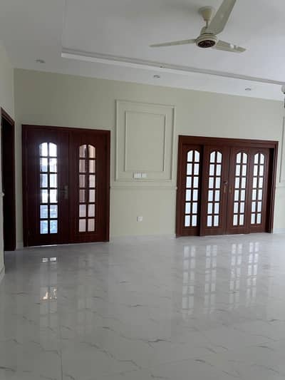 CHANCE DEAL HOUSE 500 SQ YD AT 50% DOWN PAYMENT: OWNERS GROUP