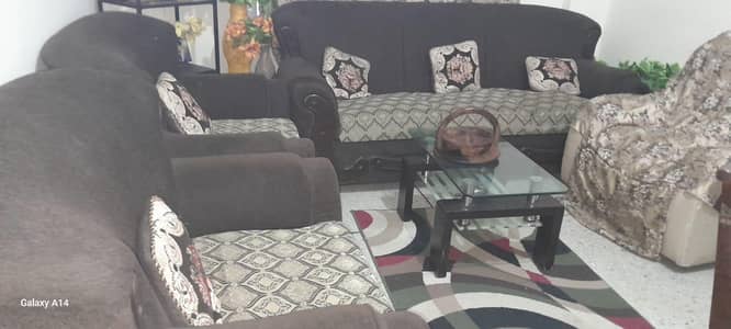DHA Phase 2 karachi. 5 seater sofa sets strong and no damaged for sell