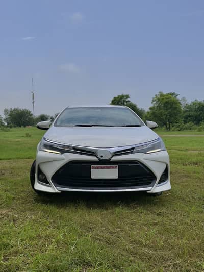 Toyota Corolla Altis Grande X CVT-i 1.8 Beige Interior