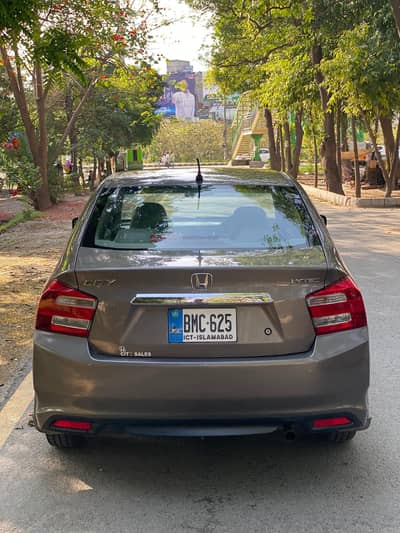 HONDA CITY ivtec 2015 MODEL TOTAL GENUINE.