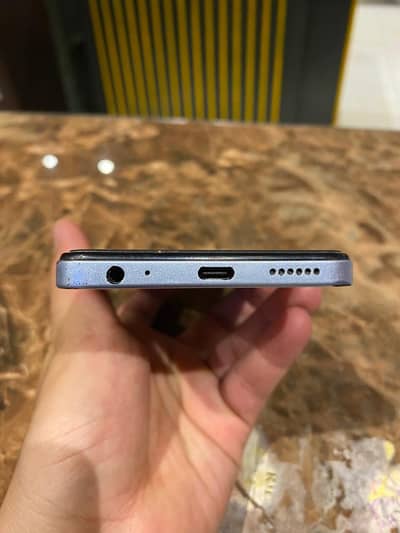 Infinix Smart 8/4gb ram 64 GB ROM 03290667363