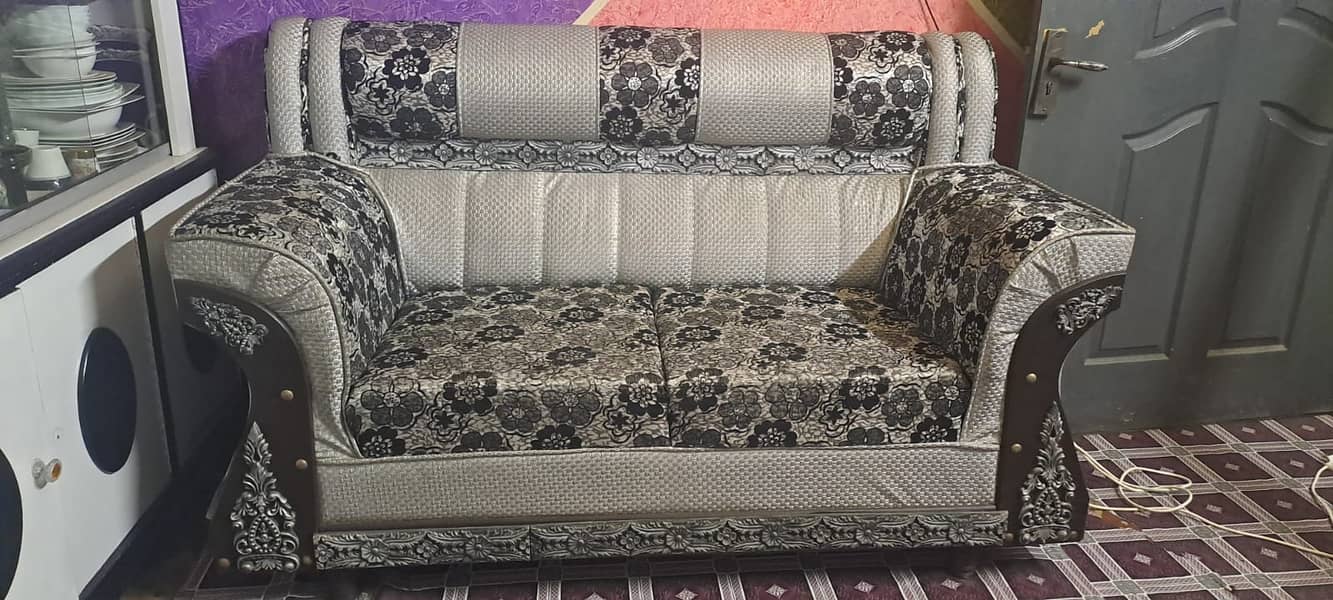 Sofa Set is available 1