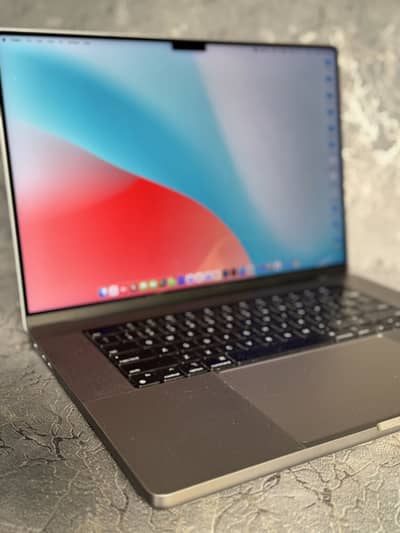 Apple MacBook Pro M1 – 16 Inch 32GB – 512GB