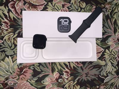Apple Watch Series 10 (42mm) – Like New – Complete Box