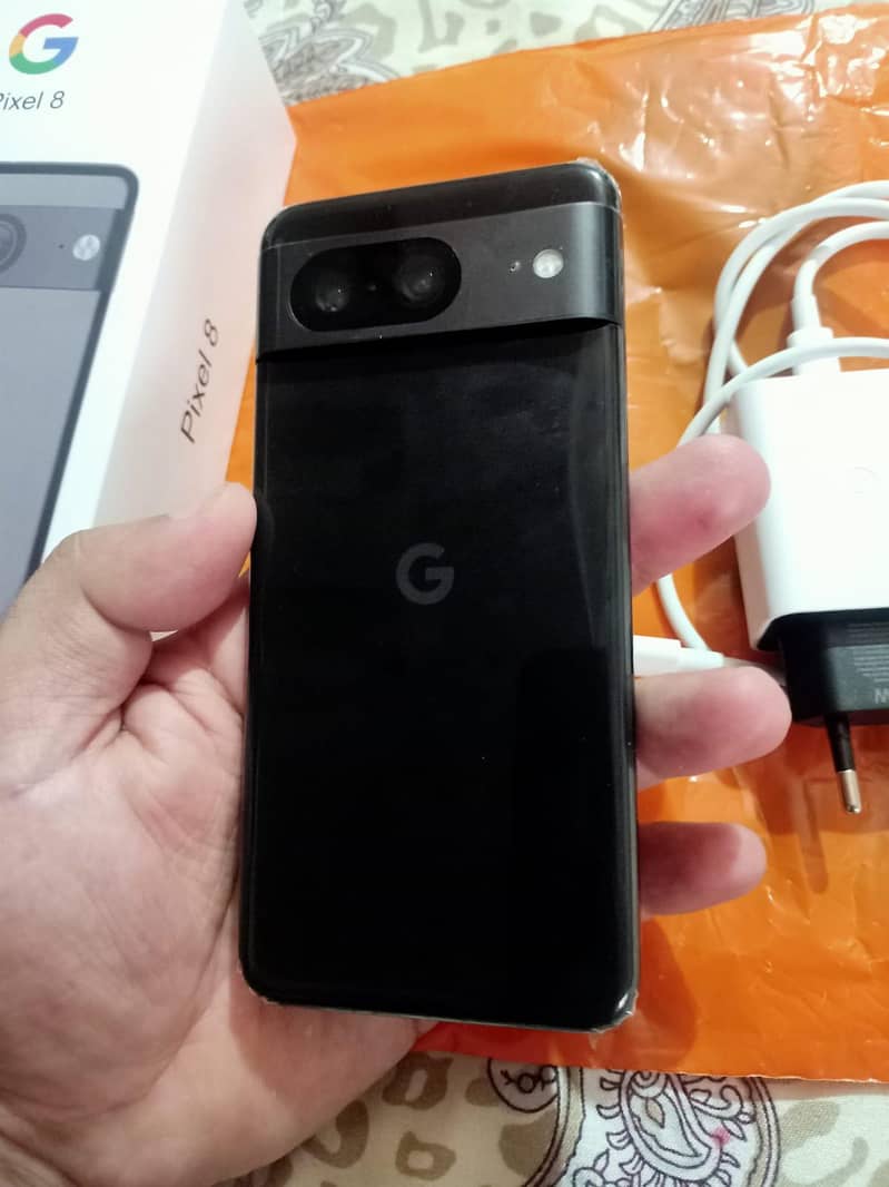 Google Pixel 8 4