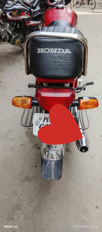 Honda 70cc Bike Used Model 13/14.