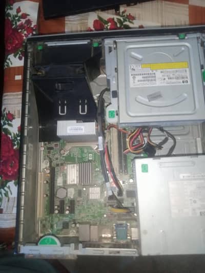 HP Compaq 6005 sff 2GB ram 250 hard drive