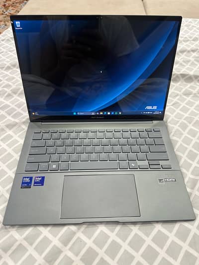 ASUS Zenbook 14 UX3405C