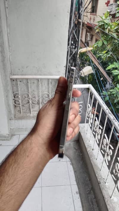 Iphone 13 pro max 512 gb. 96 health water pack pta appd kio dot ni ha