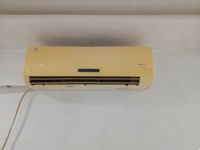 1.5 Ton Pel Split AC Working condition