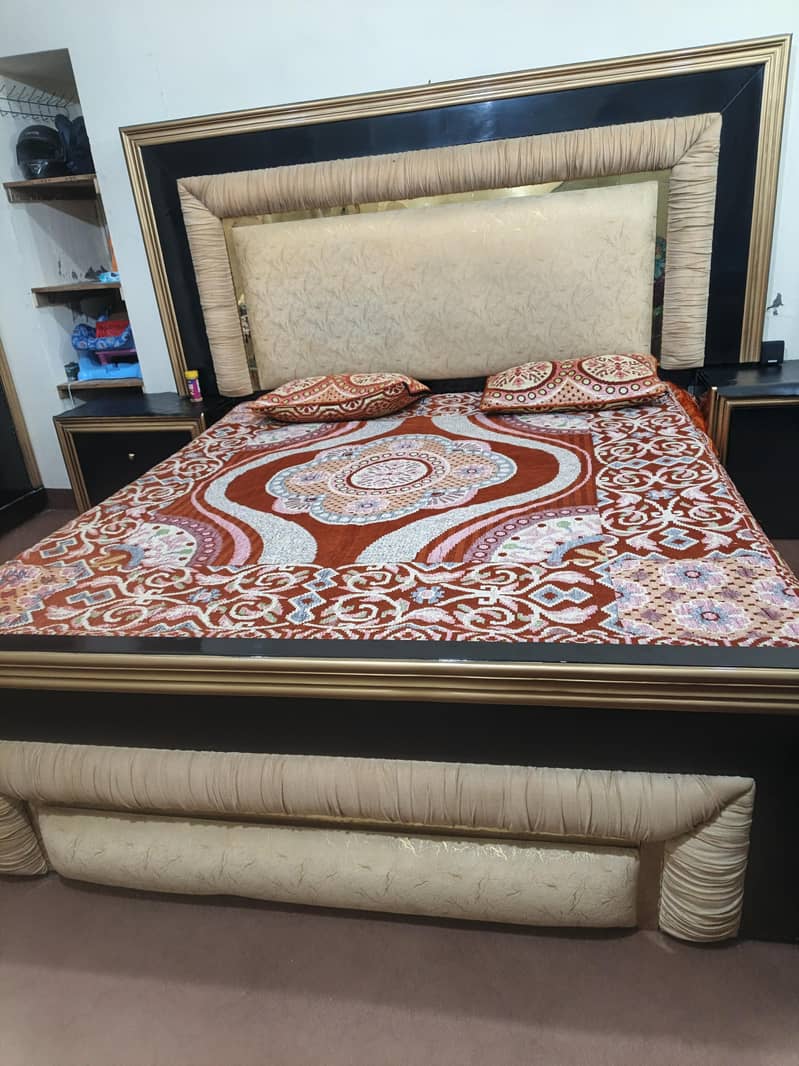Bed Dressing side table 0