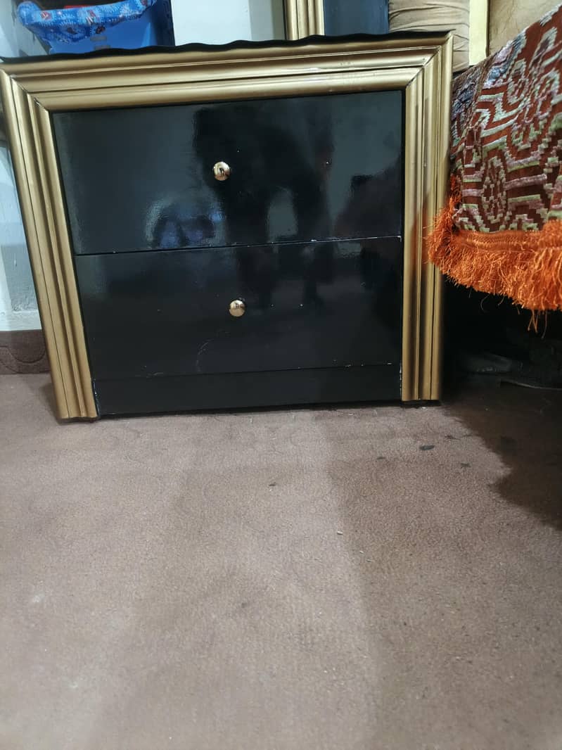 Bed Dressing side table 2