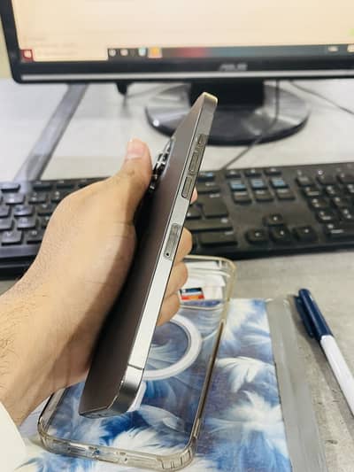 I phone 12 pro max jv