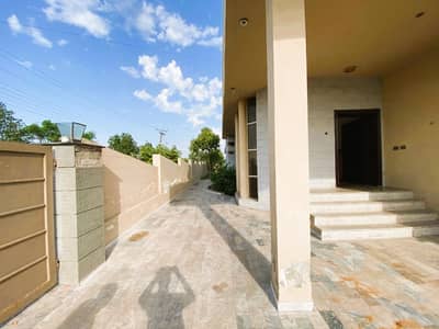 Luxurious 2-Kanal Villa for Rent in DHA Rahber 11 8 Beds, 9 Baths, Office & Kids Room