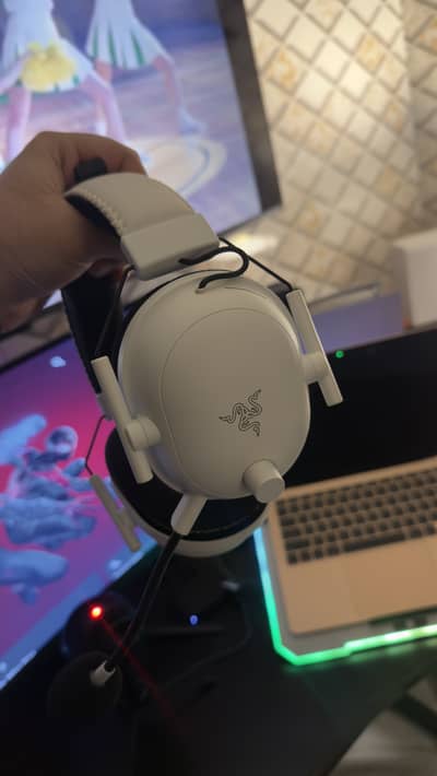 Razer BlackShark V2 Pro Wireless Gaming Headset - White