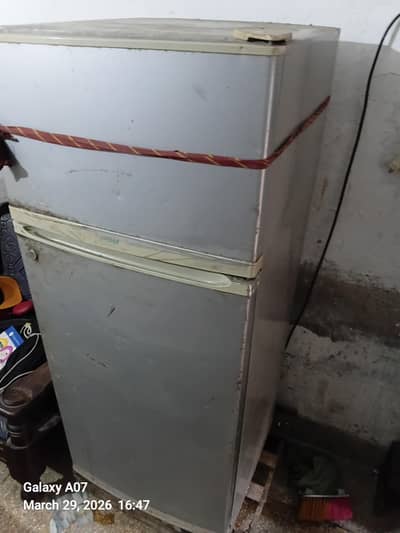 Haier 2011 Ya 2012  Ka Fridge Ka Model Hai