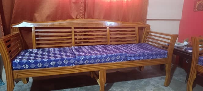 sofa set 5 seater and 1 dewan