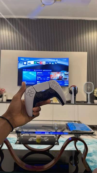 PlayStation 5 ° Disc Edition  ( Like New )