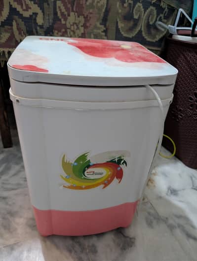 mini washing machine in good cindition